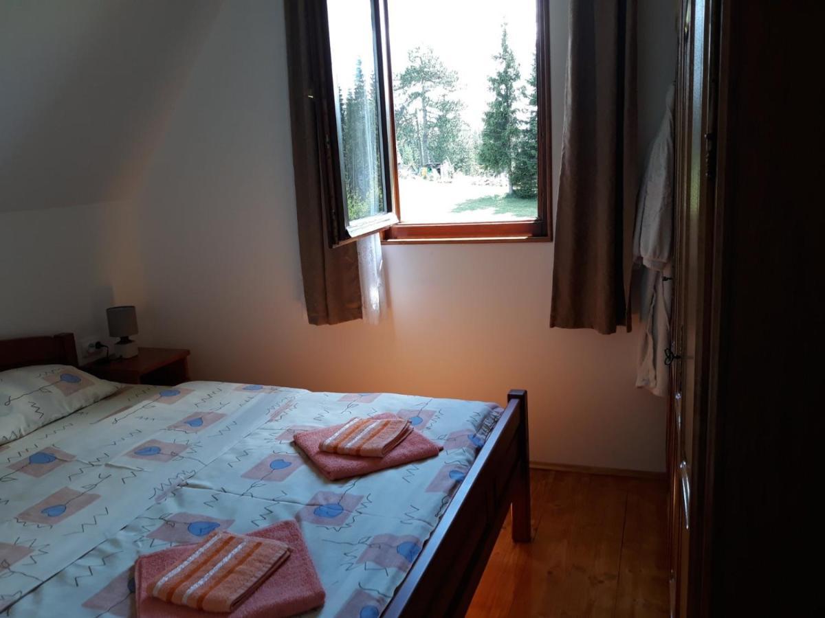 House In Forest Zabljak  Exterior photo
